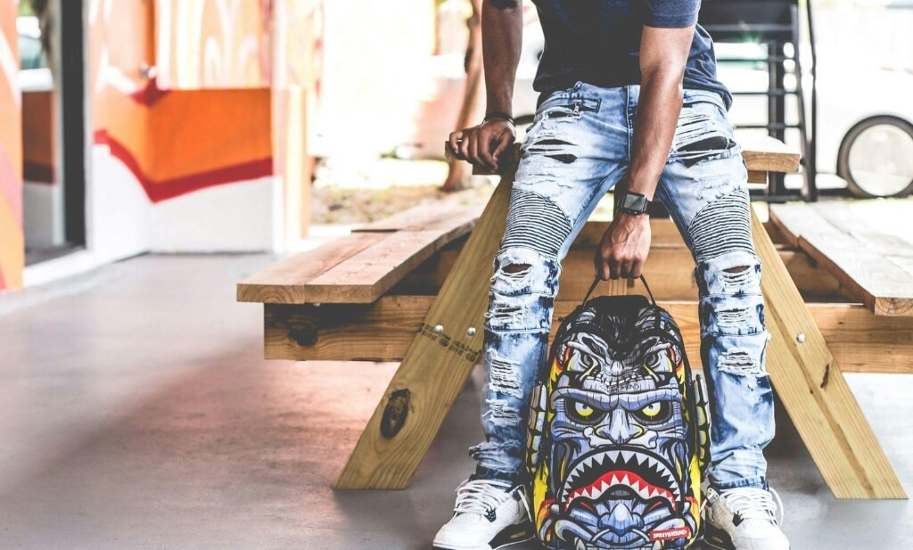 A farmer története összekapcsolódik a punk-rock kultúrával.