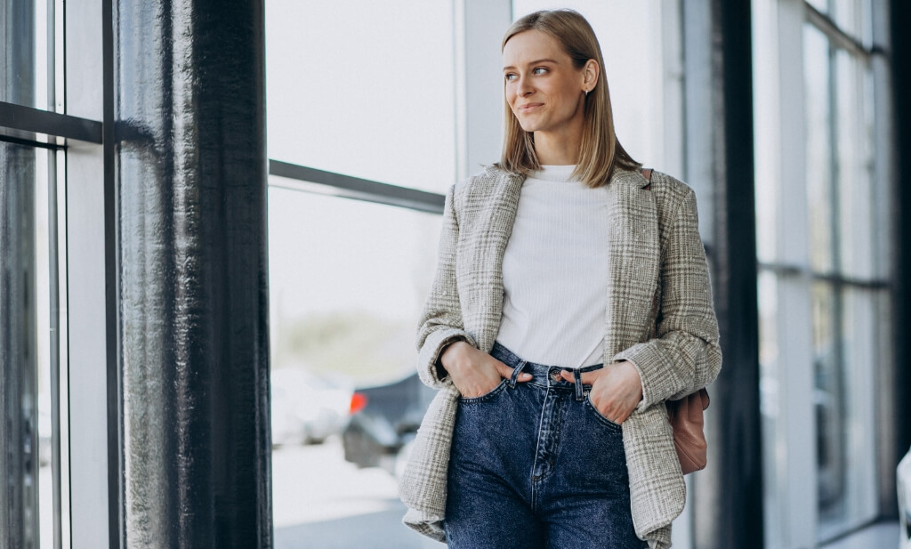 Blézer és farmer mindkettő olyan darab, amit a használt ruhák között bátran meg lehet vásárolni.